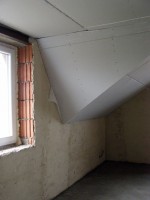 /album/vnitrni-omitky/vapenocementova-rucni-omitka-hazena-na-porotherm-105-jpg/